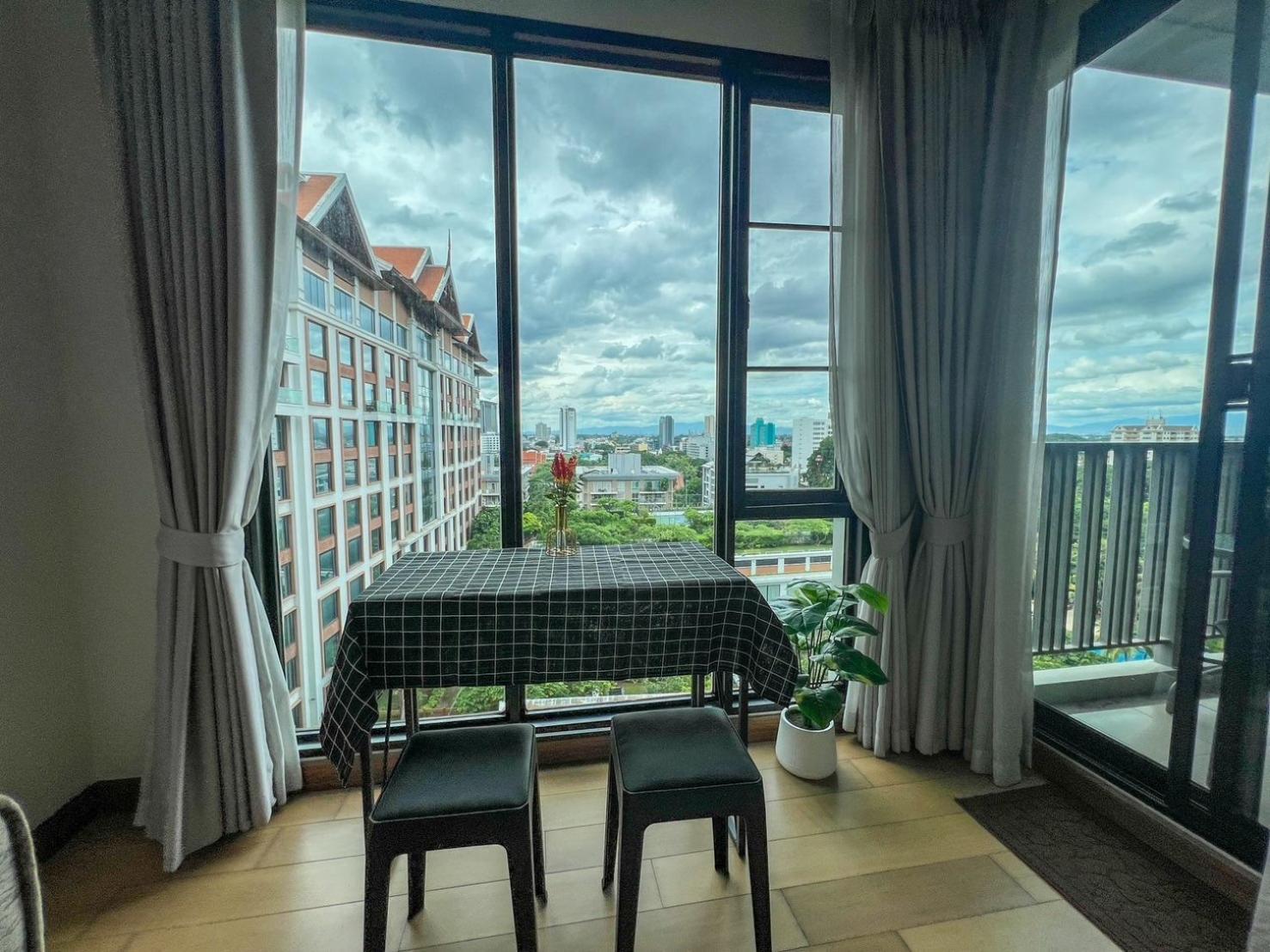 The Astra Luxury Condo In Town Chiang Mai Exterior photo